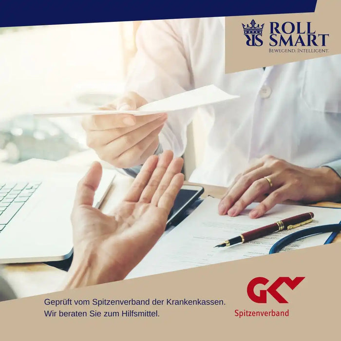 Gesundheitspersonal übergibt einem Patienten Unterlagen.